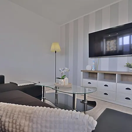 Sunset - Grunwaldzka - Rodzinna Oferta Z Parkingiem Διαμέρισμα *